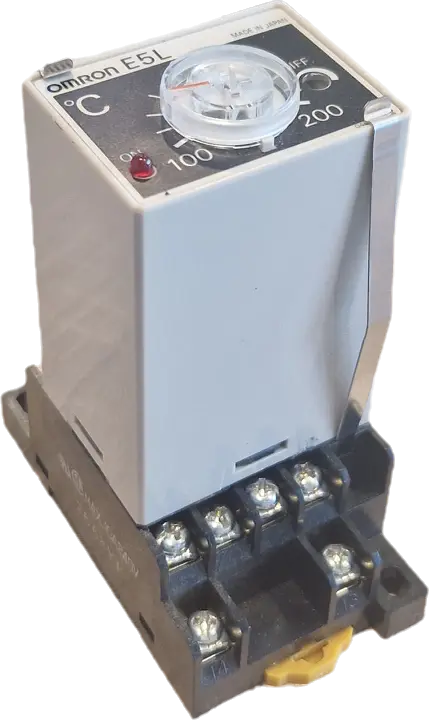 Omron E5L-A3 Temperature controller